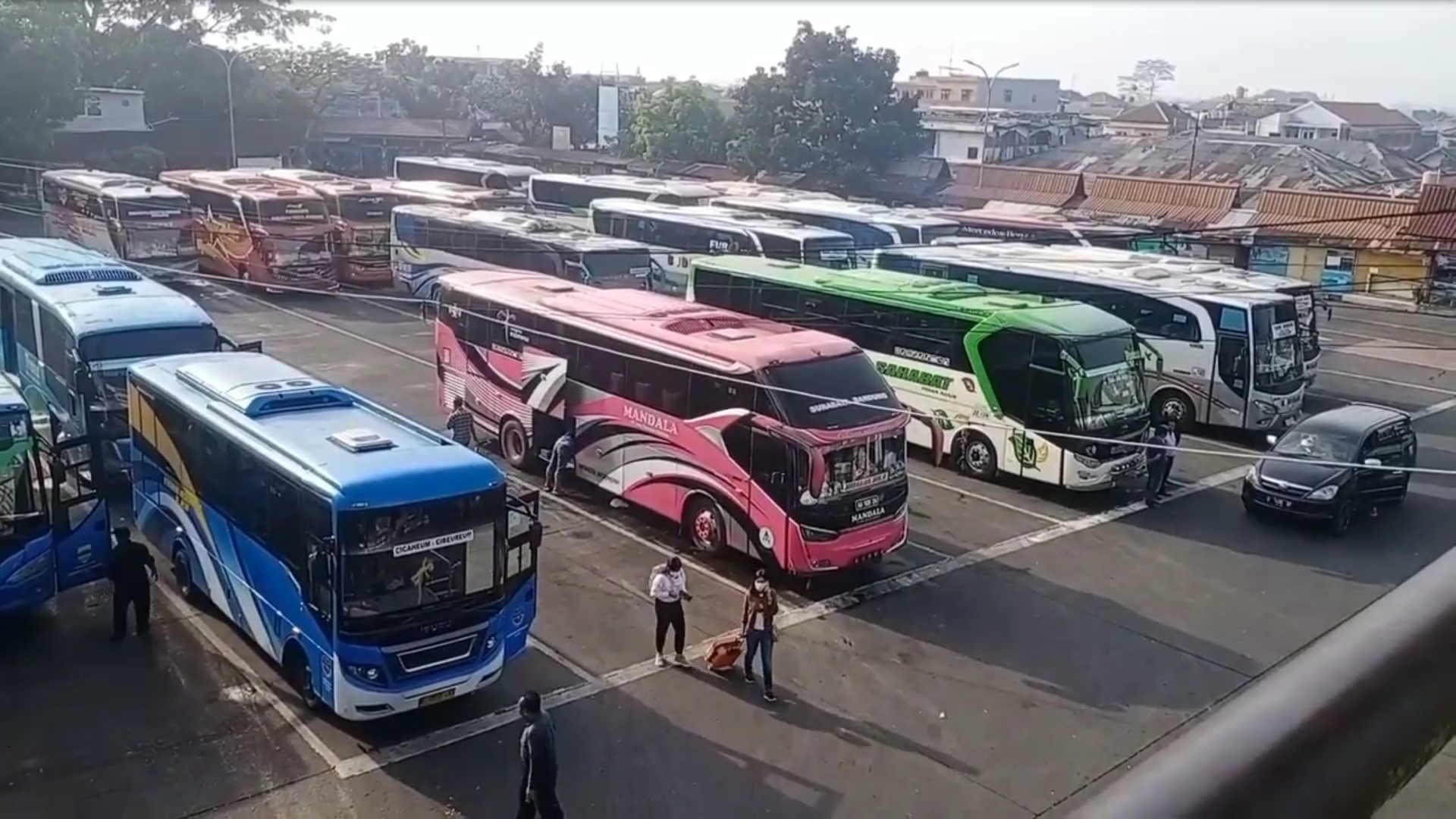 Tarif Bus Naik 20 Persen Imbas Kenaikan Harga BBM