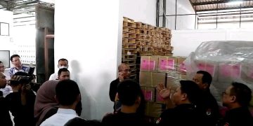 Ketua KPU RI Tinjau Gudang Logistik Pemilu KPU Kota Bandung