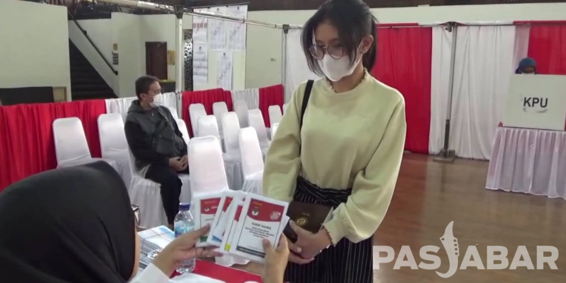 KPU Kota Bandung Gelar Simulasi Pencoblosan Pemilu 2024 pada Pemilih Pemula