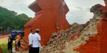 Gapura Alun-alun di Cirebon Ambruk, Kualitas Bangunan Tak Penuhi Standar