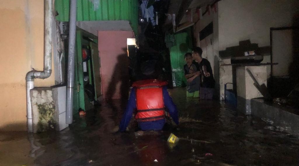 600 Jiwa Terdampak Akibat Banjir Luapan Sungai Cikapundung Bandung