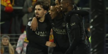 Diwarnai Kartu Merah, Kylian Mbappe Cs Menang Dua Gol Tanpa Balas