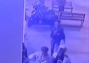 Viral Video Perkelahian antara Fotografer Jalanan dan Wisatawan di Asia Afrika Bandung