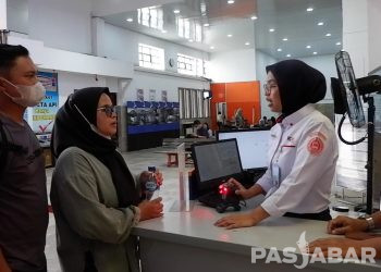 Banyak Penumpang KA di Stasiun Bandung Batalkan Keberangkatan