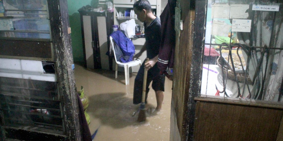 Sungai Cikapundung Meluap, Kota Bandung Disergap Banjir