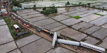 FOTO : Tabrakan Kereta Api di Cicalengka
