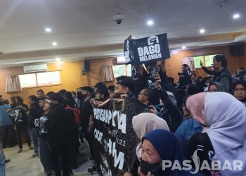 Ratusan Warga Dago Elos Tuntut Pembatalan Putusan Eksekusi Lahan