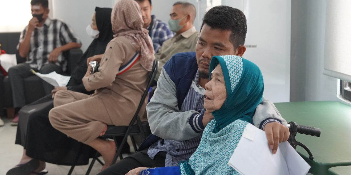 Kolaborasi Dalam Kebaikan, Operasi Katarak Gratis di RSUD Tamansari Berhasil Terlaksana