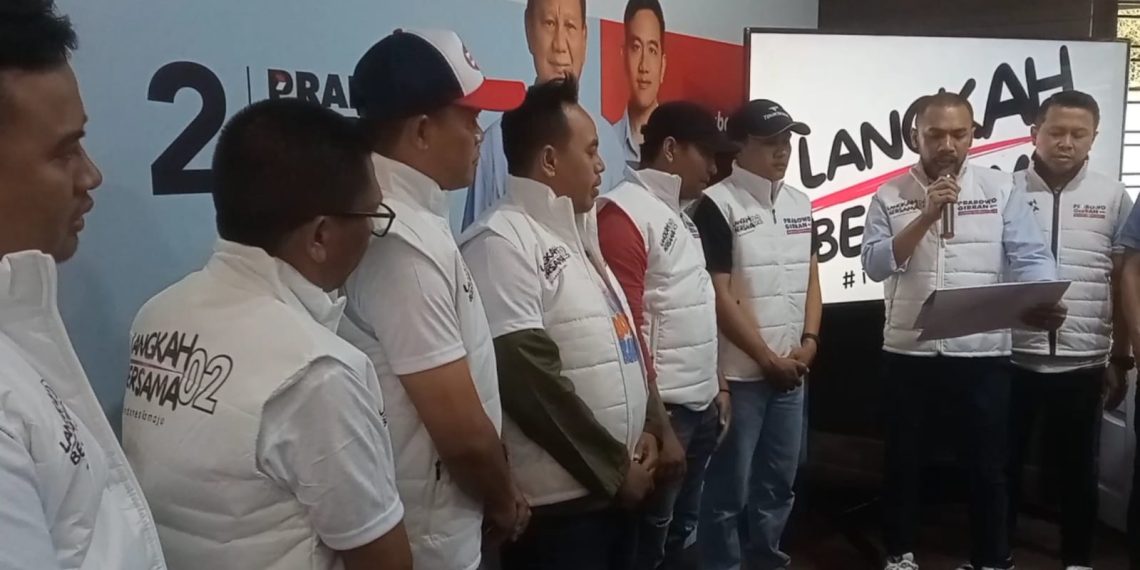 Pendukung Paslon 01 dan 03 Berubah Haluan Dukung 02