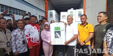 Ribuan Logistik Pemilu 2024 Mulai Didistribusikan KPU Kota Bandung ke Sejumlah Kecamatan