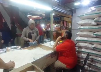 Kenaikan Harga Beras Kian Mencekik Warga