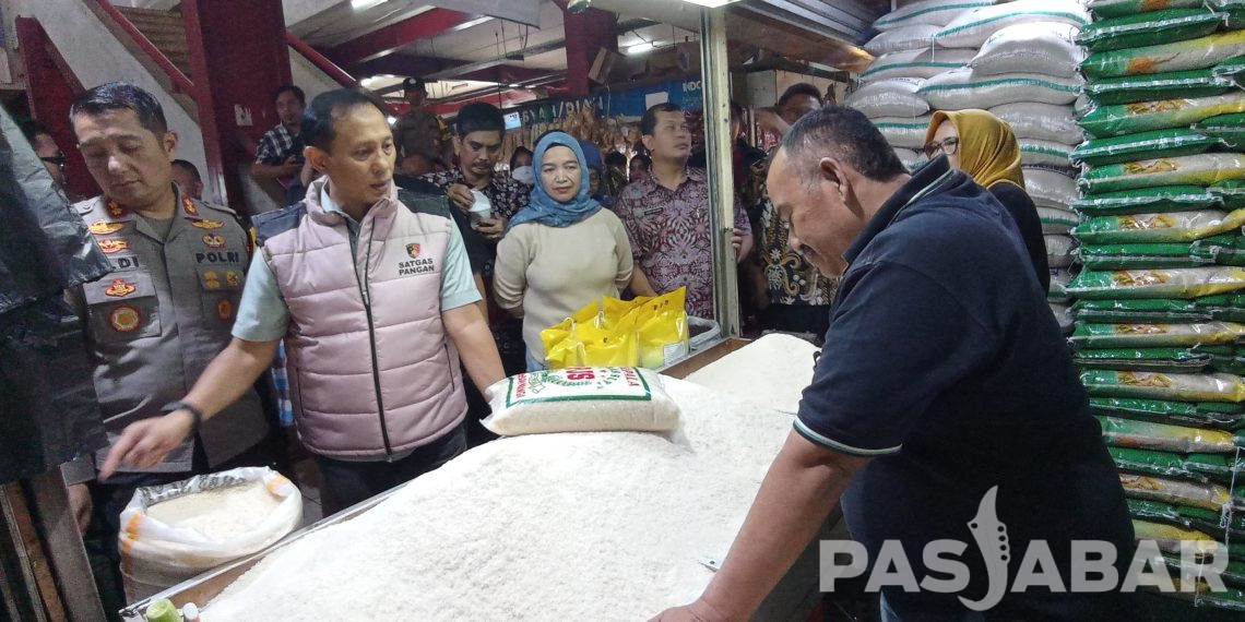 Satgas Pangan Mabes Polri Sidak Pasar Beras di Cimahi