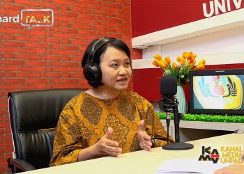 Unpad Kuatkan Literasi Berbahasa Indonesia dengan Permainan “Kartu Sastra”