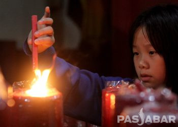 FOTO : Ibadah Malam Tahun Baru Imlek 2024