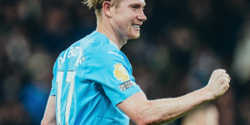 Manchester City Pecundangi Burnley 3-1, Alvarez Dua Gol