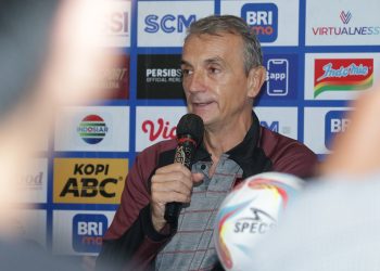 Menyoal Gol Persib dan Apresiasi Pelatih Persis