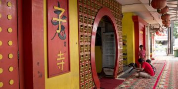 Masjid Lautze 2 Bergaya Aksitektur Khas Tionghoa