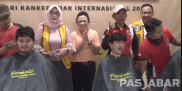 Warga Kota Bandung Rela Cukur Gundul di Hari Kanker Anak Sedunia 2024