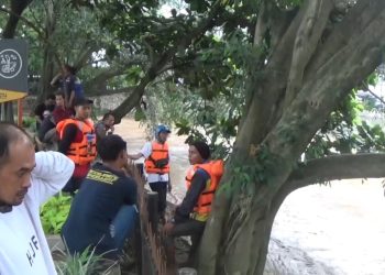 Tiga Santri Terbawa Hanyut Sungai Cikapundung