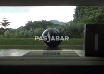 Masjid Al Irsyad yang Unik Banyak Dikunjungi Warga untuk Ngabuburit