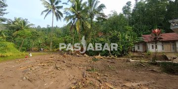 Banjir Bandang Terjang Desa Cibenda Kabupaten Bandung Barat