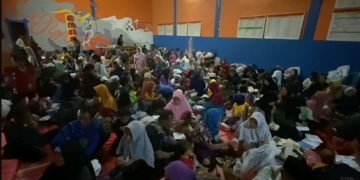 Ratusan Warga Harus Berbuka Puasa di Lokasi Pengungsian