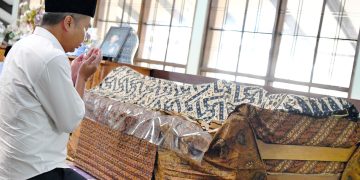 Bey Machmudin Sebut Solihin GP Selalu Memikirkan Kemajuan Bangsa Meski Usianya Sudah Senja