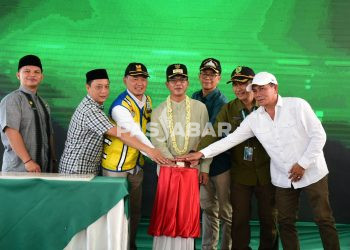 Bupati Bandung Resmikan Pembangunan Jembatan Cikeruh
