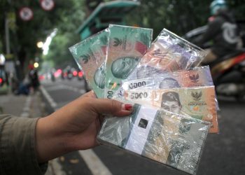 Foto: Jasa Penukaran Uang Baru