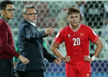 Pelatih Timnas Vietnam Philippe Troussier : Sadar, Menang Lawan Indonesia Itu Sulit!