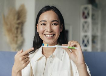 Apakah Boleh Menyikat Gigi Saat Menjalankan Ibadah Puasa?