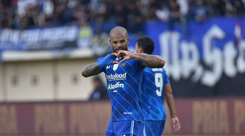 Persib vs Malut United