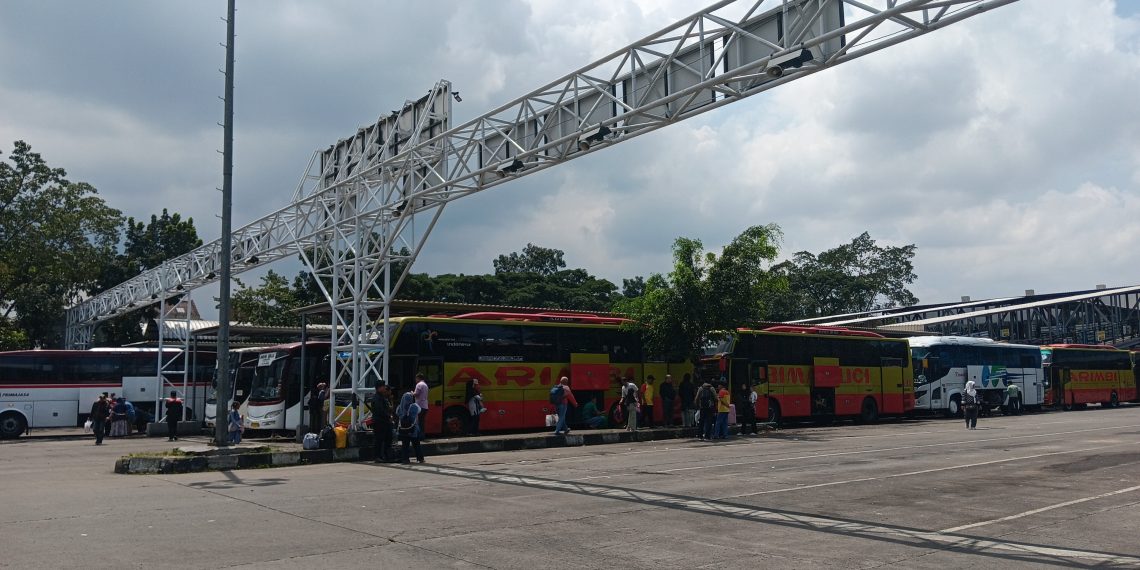 Puncak Arus Balik di Terminal Leuwipanjang Terjadi pada Hari Minggu