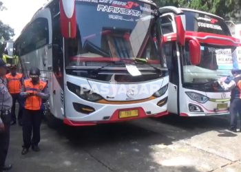 Dishub Kota Cimahi Lakukan Ramp Check pada Bus Angkutan Mudik Lebaran 2024