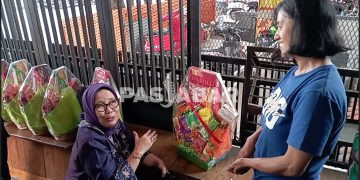 Satu Makanan Mendekati Kadaluarsa Ditemukan pada Parcel Lebaran di Kota Cimahi