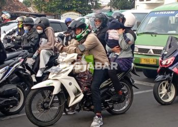 Sempat Dilarang Banyak Pemudik Bermotor Tetap Nekat Bawa Anak