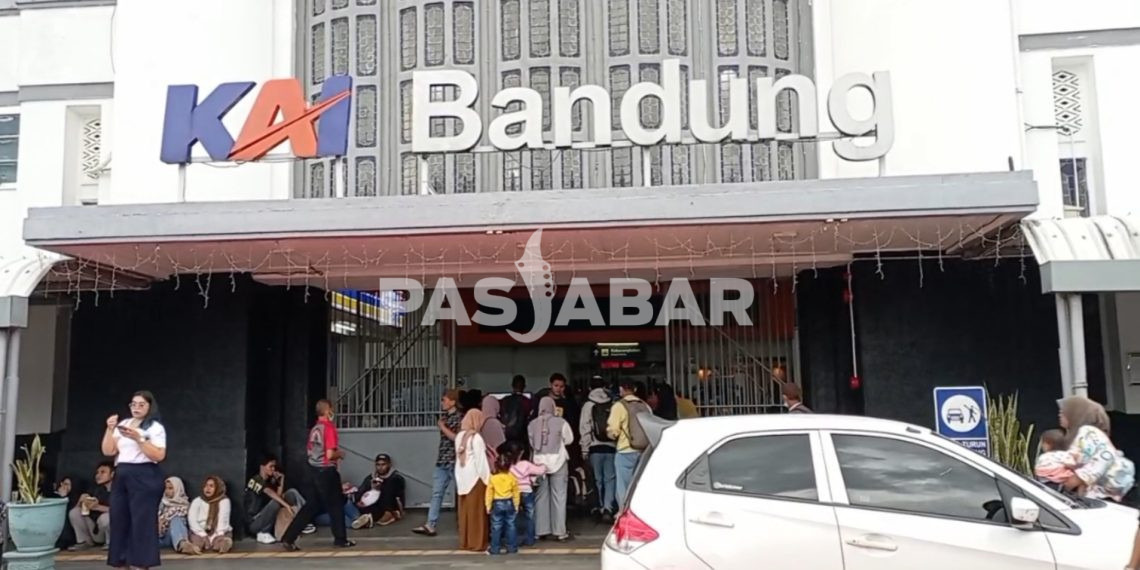 Puluhan Ribu Pemudik Telah Kembali Melalui Stasiun Bandung