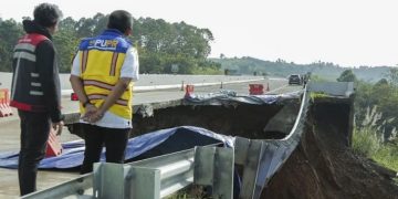 Perbaikan Tol Bocimi Selesai dalam Tiga Hari, Saat Ini Hanya Bisa Dilalui Satu Jalur