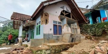 Gempa Magnitudo 6,2 di Garut Sebabkan 267 Rumah Rusak