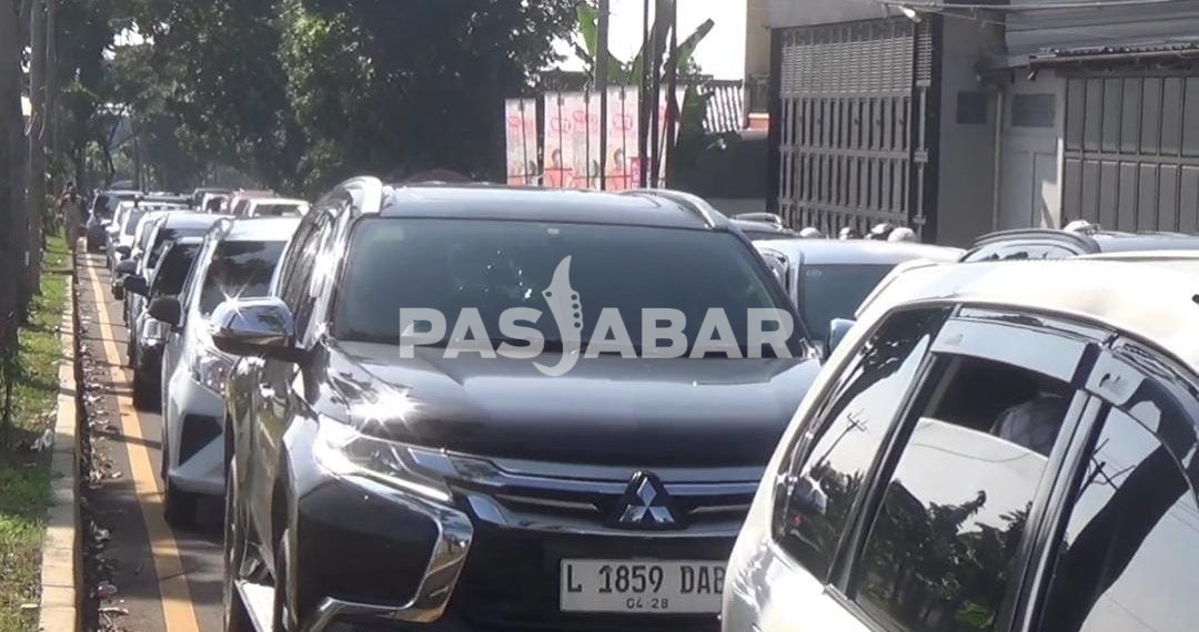 Jalur Wisata Ciwidey Kembali Macet, Petugas Lakukan Rekayasa Lalu Lintas