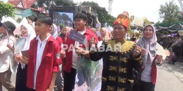 Karnaval Budaya Bedas 2024 Meriahkan Hari Jadi ke-383 Kabupaten Bandung