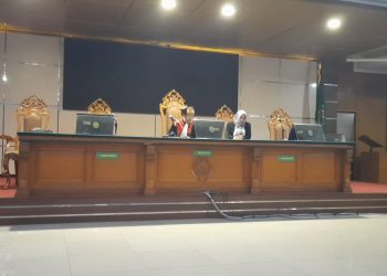 Hakim Tolak Praperadilan Irfan Nur Alam