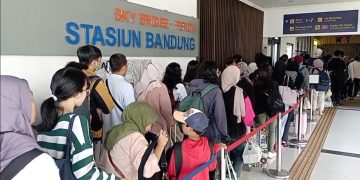 Penumpang Melonjak di Bandung, PT KAI Siapkan Kereta Tambahan