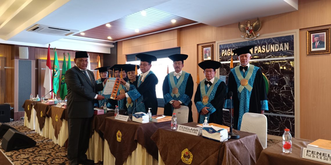 Sidang Doktor Ilmu Hukum Endang, Tentang Kepastian Hukum Penyelesaian Pembayaran Klaim Asuransi Jiwa