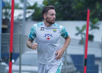 Marc Klok Ingatkan Perjuangan Persib Belum Tuntas