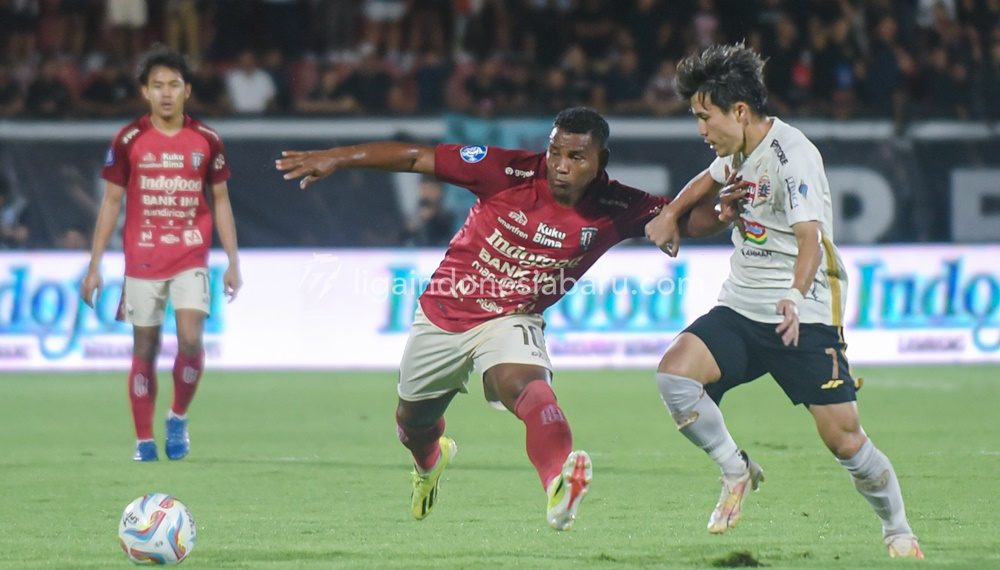 bali united melawan persib