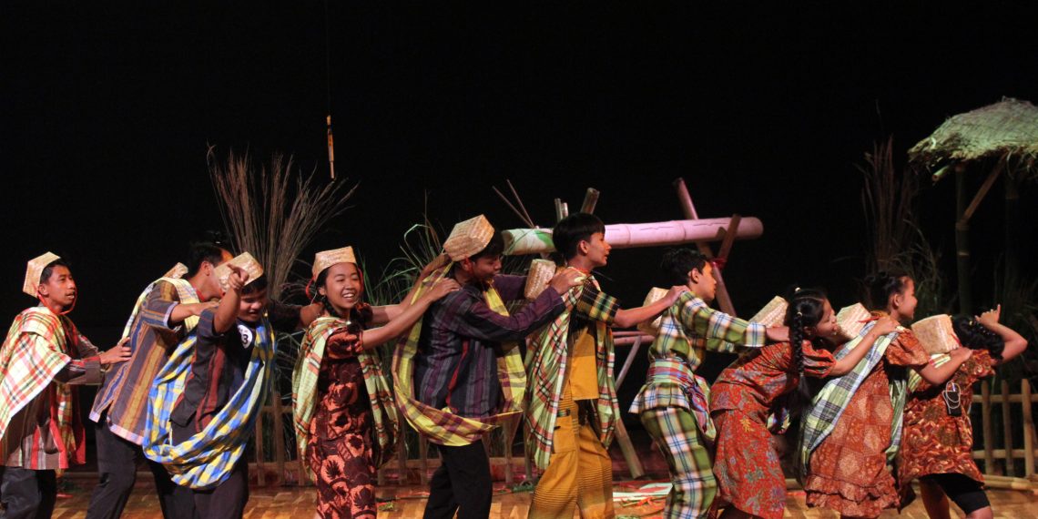 FOTO : Festival Permainan Dan Olahraga Tradisional Jawa Barat