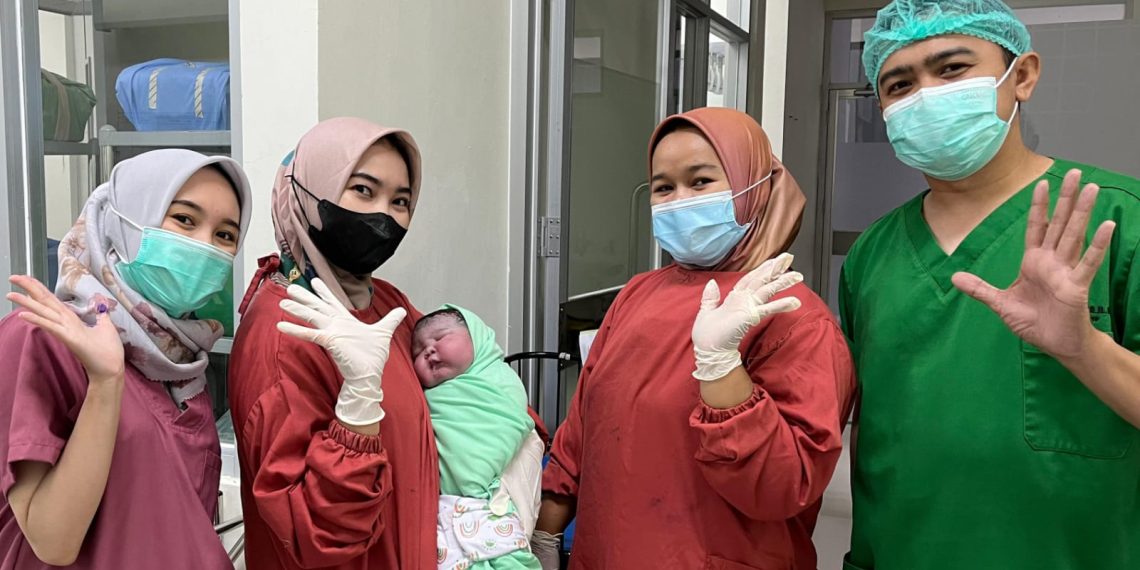 Viral Bayi Terlahir Jumbo di KBB