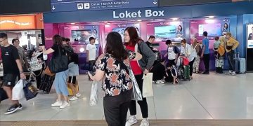 Libur Panjang Stasiun KAI Bandung Padat Penumpang