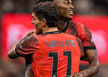 Nama Keluarga Ibu di Jersey Spesial AC Milan